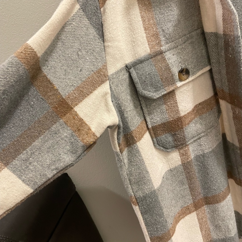 Thread Supply Shacket - Picture 4 of 4